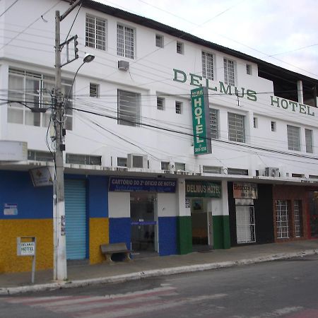 Delmus Hotel Conselheiro Pena Exterior foto